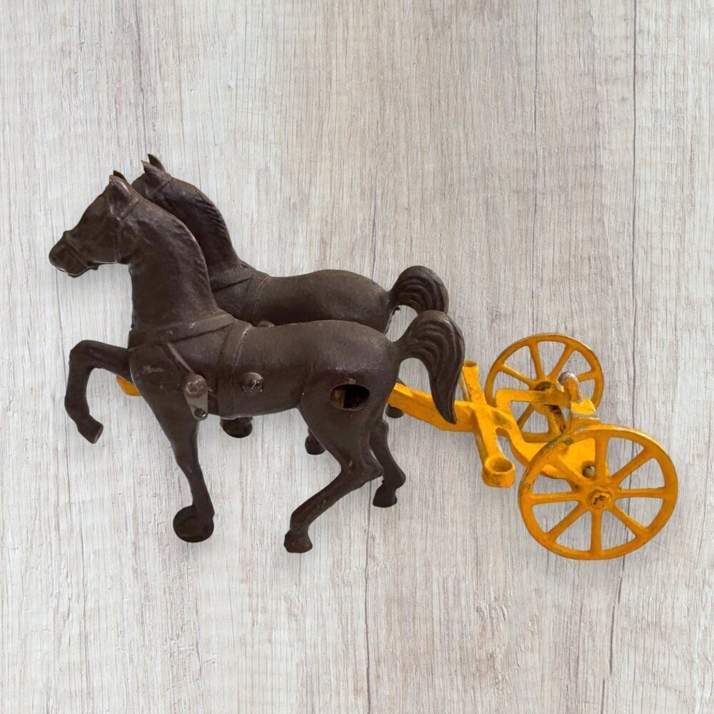 Vintage Cast Iron Horse Drawn Wagon Toy Carriage Made in USA Yellow Base - Picture 2 of 9